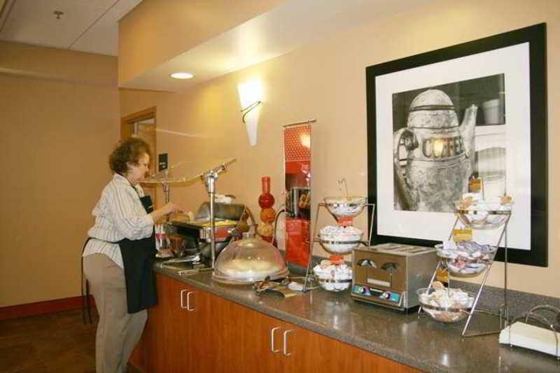Hampton Inn Champaign/Urbana Restaurant bilde